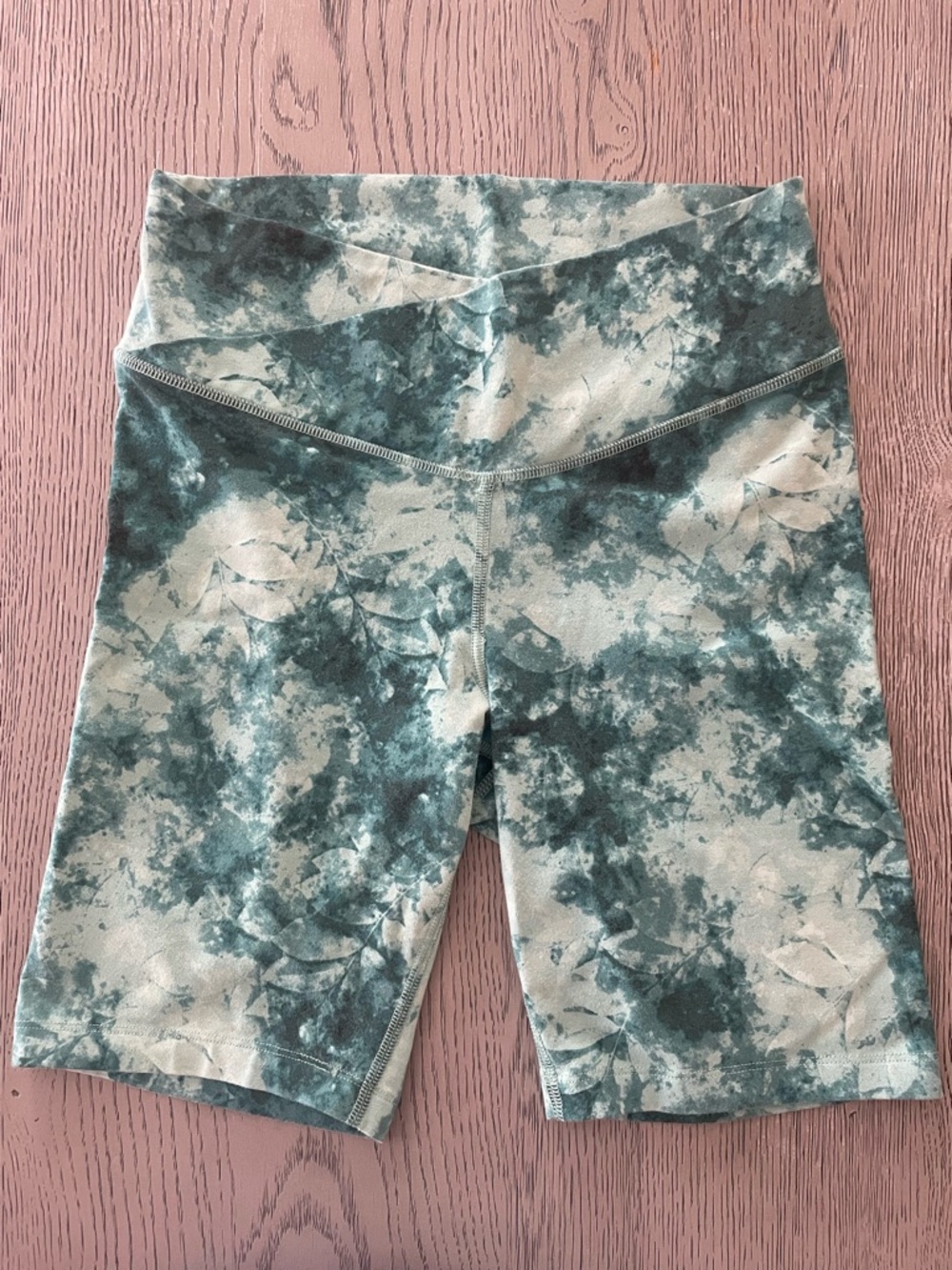 Old Navy Green Tie-Dye High-Rise Bike Shorts